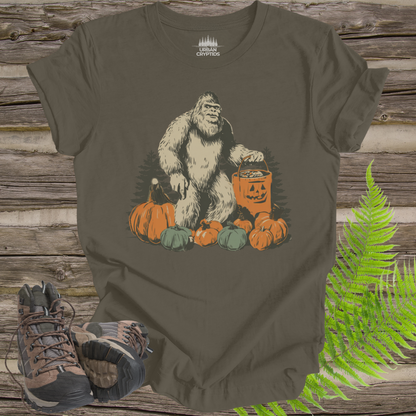 Halloween Bigfoot T-Shirt | Trick-or-Treat Sasquatch Pumpkin Tee