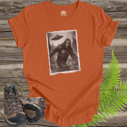 Bigfoot UFO Abduction T-Shirt – Blurry Sasquatch Encounter Tee