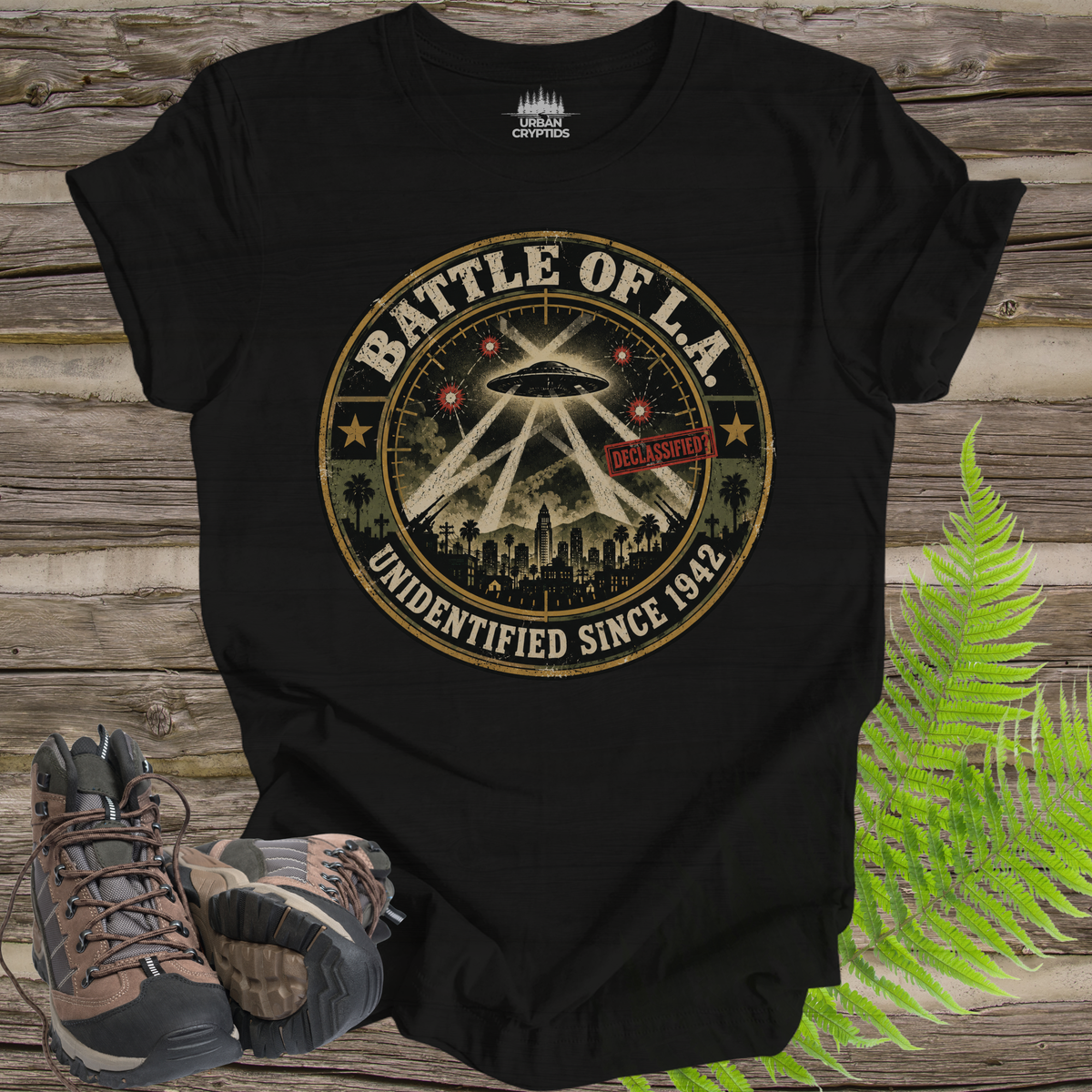 Battle of L.A. UFO T-Shirt – Unidentified Since 1942 Vintage Military Badge Tee