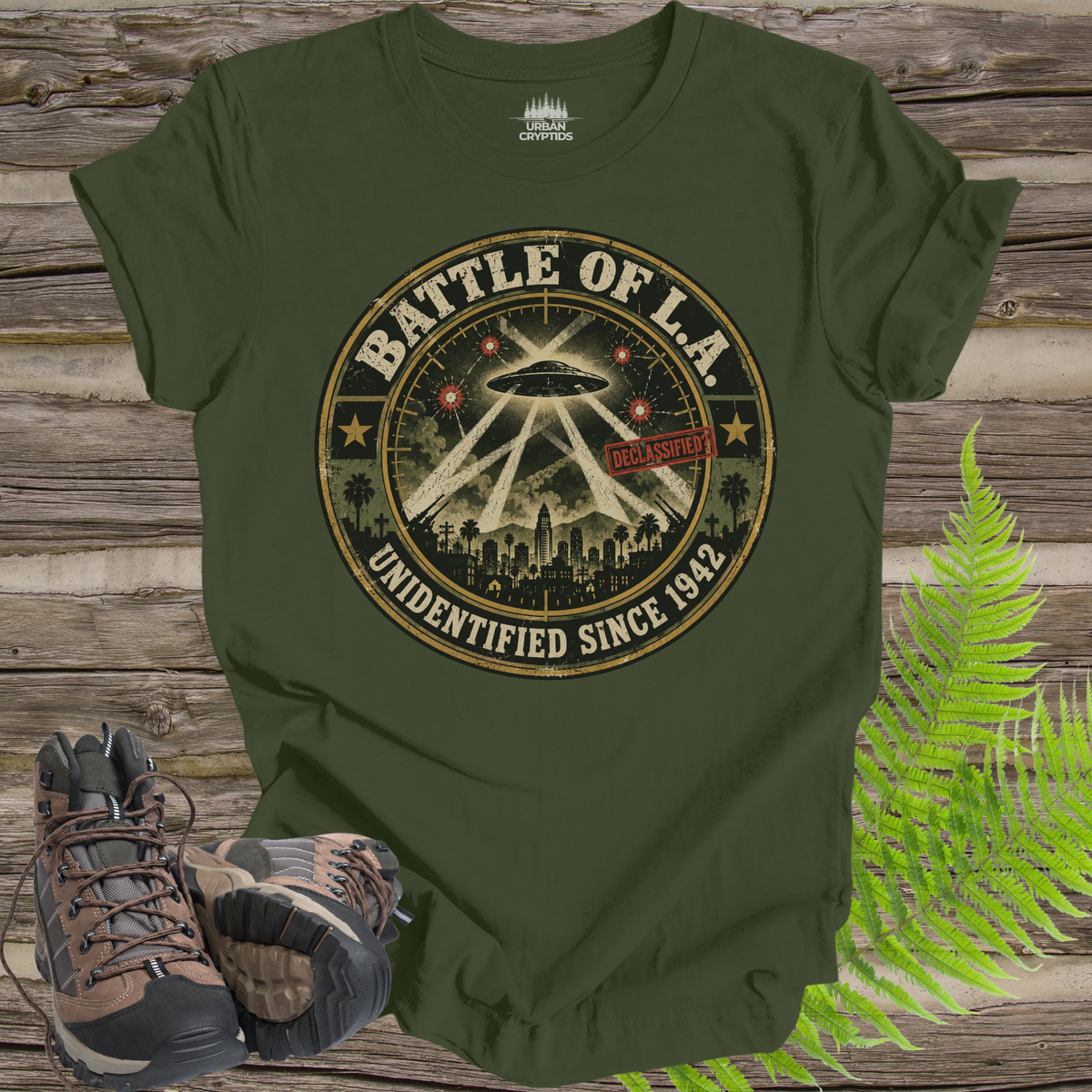 Battle of L.A. UFO T-Shirt – Unidentified Since 1942 Vintage Military Badge Tee