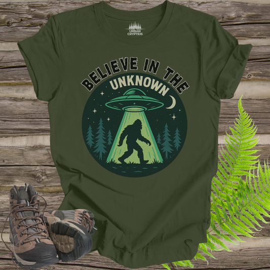 🛸 Believe in the Unknown – Bigfoot UFO Encounter Shirt | Cryptid & Alien T-Shirt for Believers