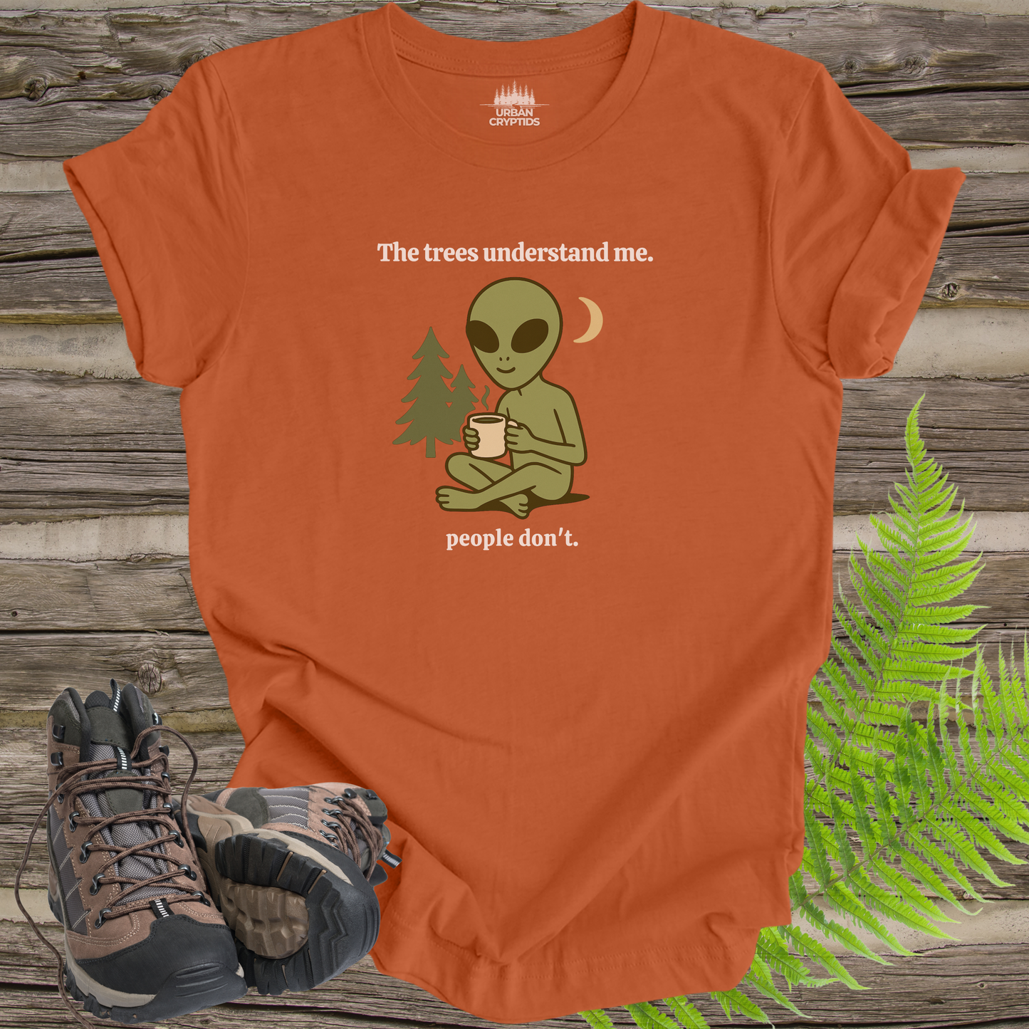 Socially Awkward Alien Tee – Cute Minimal Graphic T-Shirt