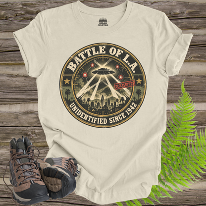 Battle of L.A. UFO T-Shirt – Unidentified Since 1942 Vintage Military Badge Tee